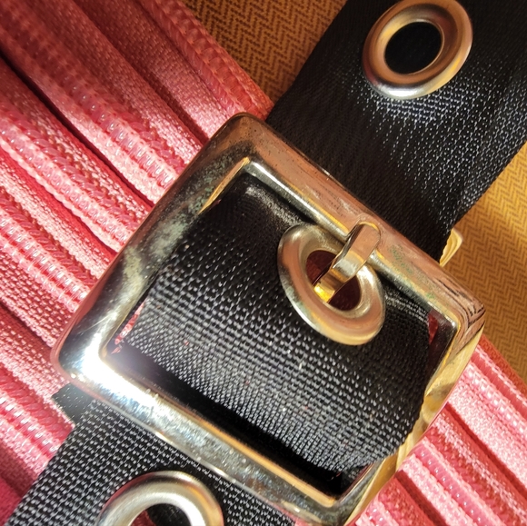 Y2K BAM Original Zipbag, Pink with Black Adjustable Straps - Picture 7 of 9